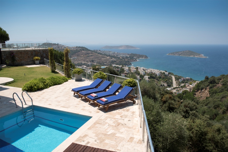 Three-bedroom hillside villa, private pool, sunset views, Yalikavak, £259,000