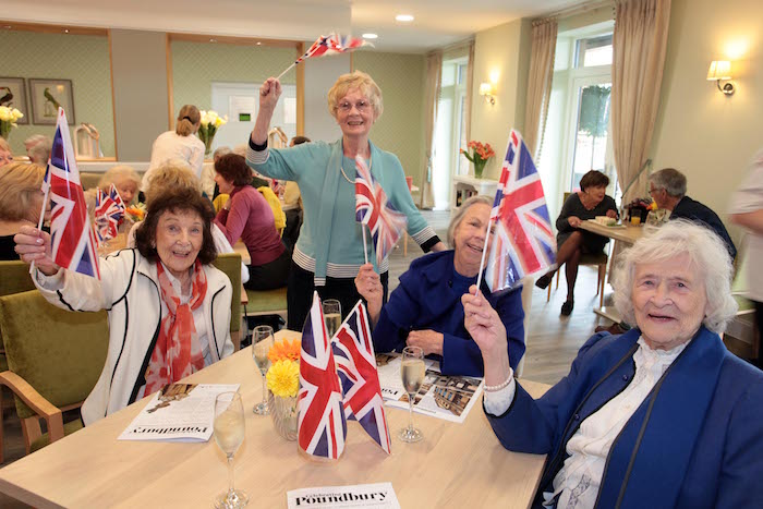 bowes-lyon-court-homeowners-kay-renals-morag-durdin-daveen-hazmer-and-marie-grosvenor-get-into-the-party-spirit-for-the-royal-visit